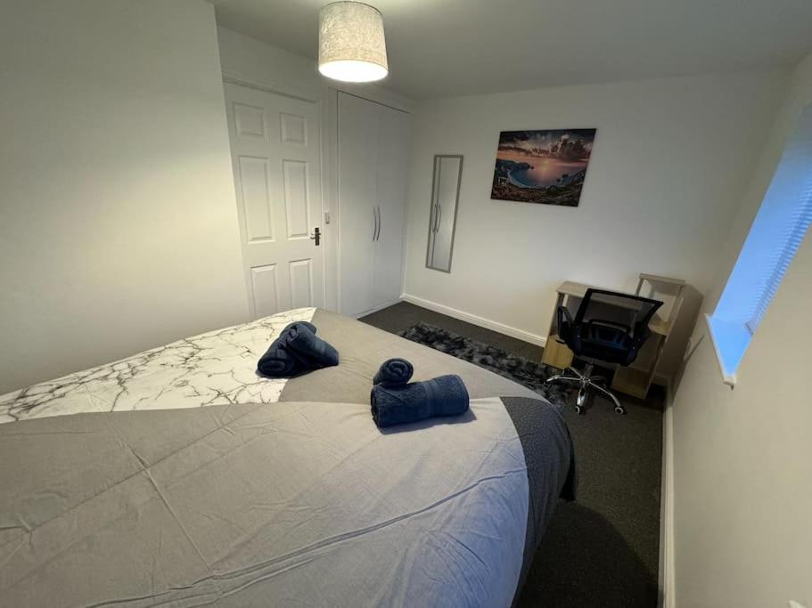 Villa Modern Townhouse - 3 Bed 2.5 Bath 2 Private Gated Parking Wellingborough Exterior foto