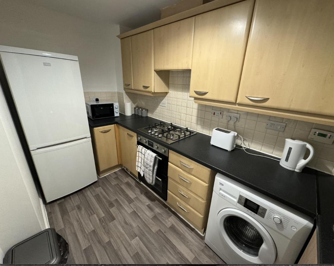Villa Modern Townhouse - 3 Bed 2.5 Bath 2 Private Gated Parking Wellingborough Exterior foto